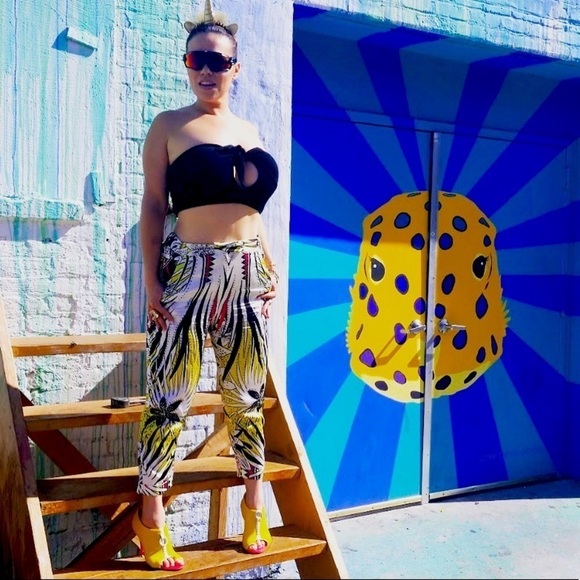 Just Cavalli Pants - Just Cavalli Silk Botanical Cropped Casual pants women’s size 8